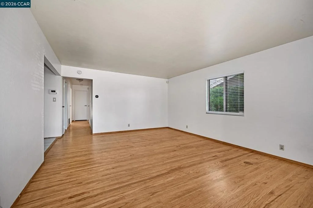 Photo of 1402 Canterbury Dr