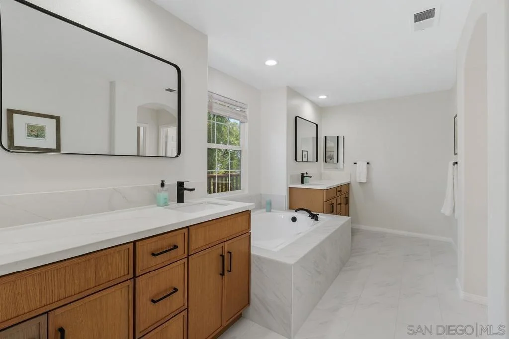 Photo of 524 Avenida Ortega