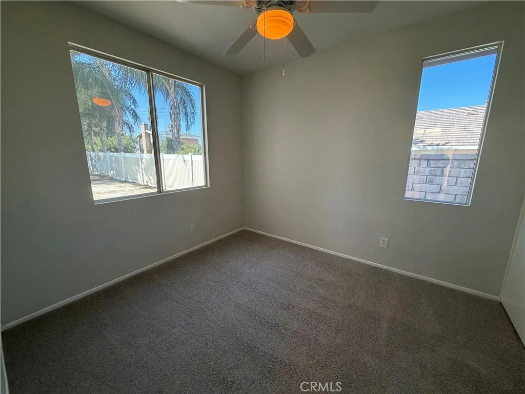 Photo of 33825 Glenoaks