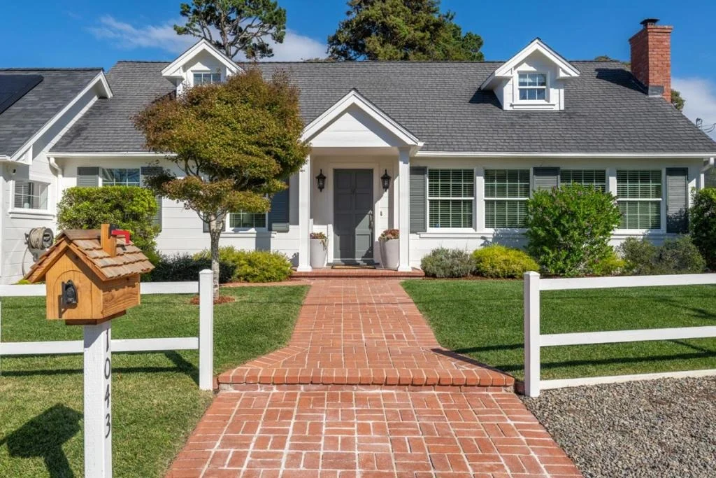 Photo of 1043 Mission Road