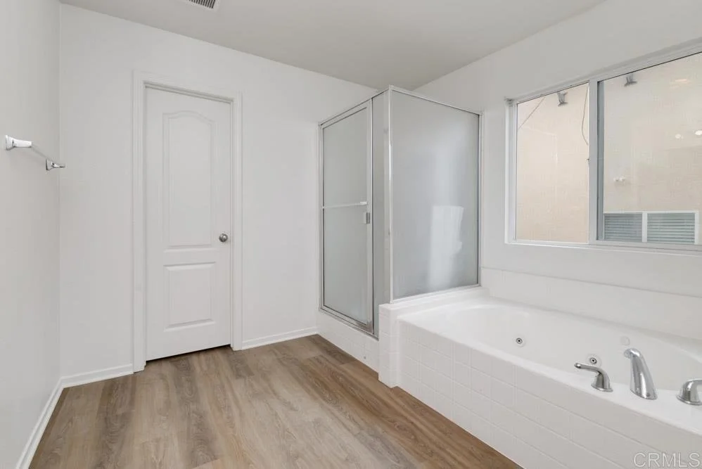 Photo of 870 Avenida Abeja