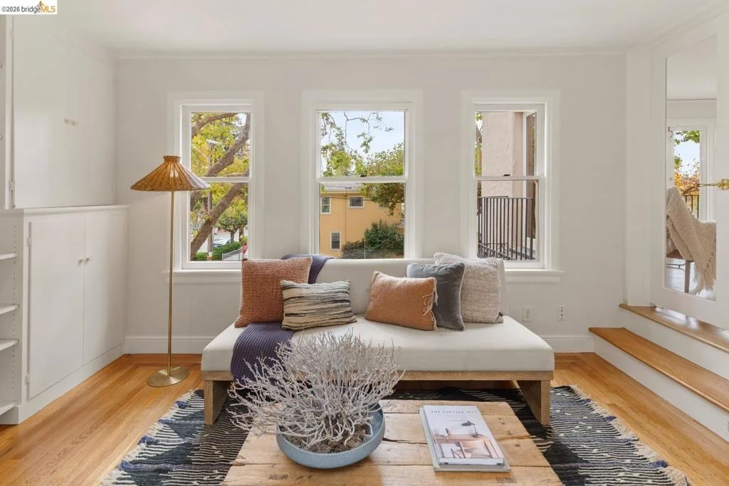 Photo of 2747 Forest Ave
