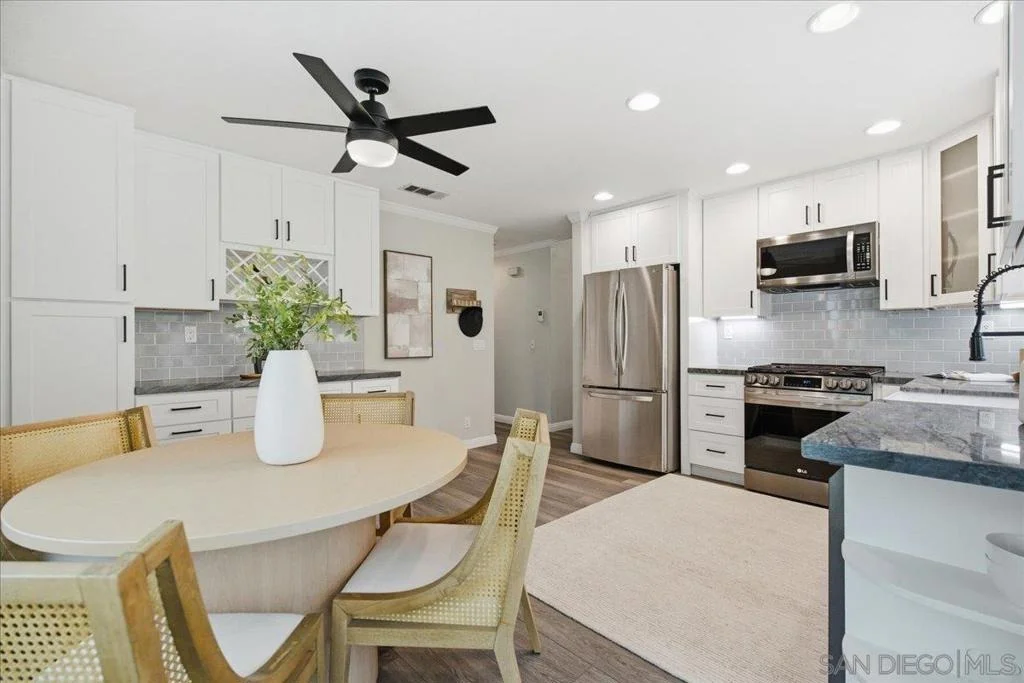 Photo of 427 Ponte Ave