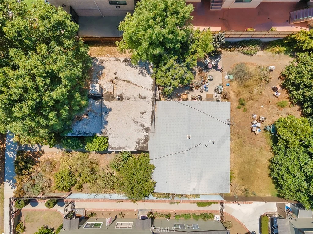 Photo of 14301 Roscoe Boulevard