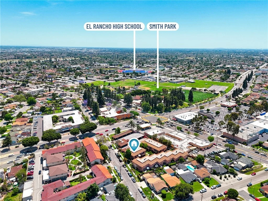 Photo of Unit 21 at 5905 Rosemead Blvd