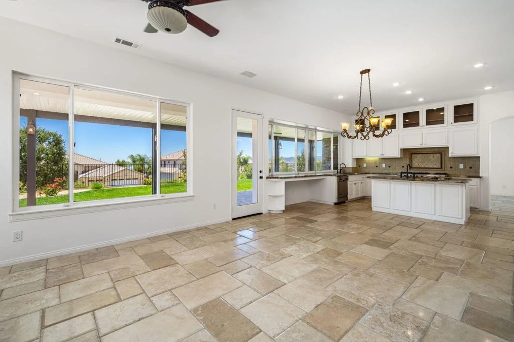 Photo of 13435 Canyon Crest Road