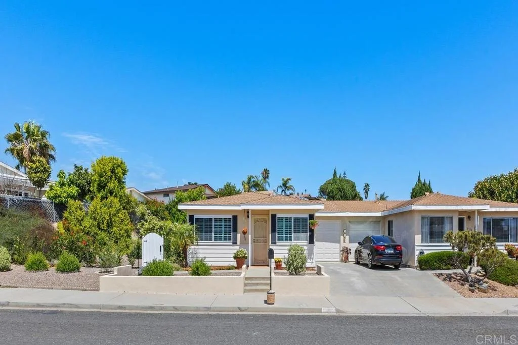 Photo of 3240 Calle Osuna
