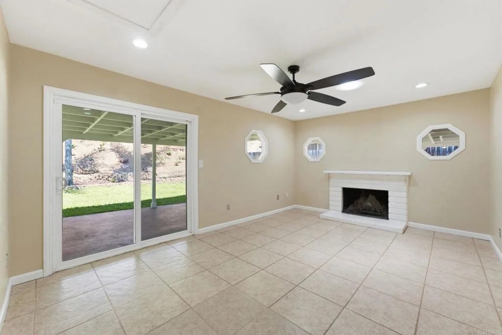 Photo of 1448 Esperanza Way