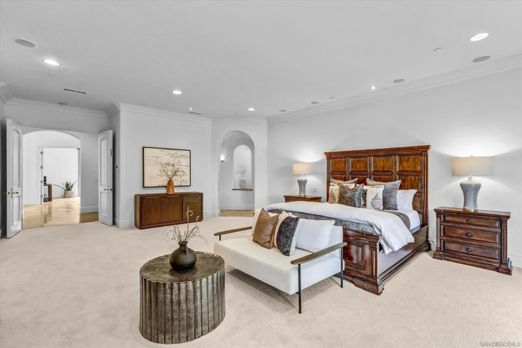 Photo of 6102 Avenida Alteras