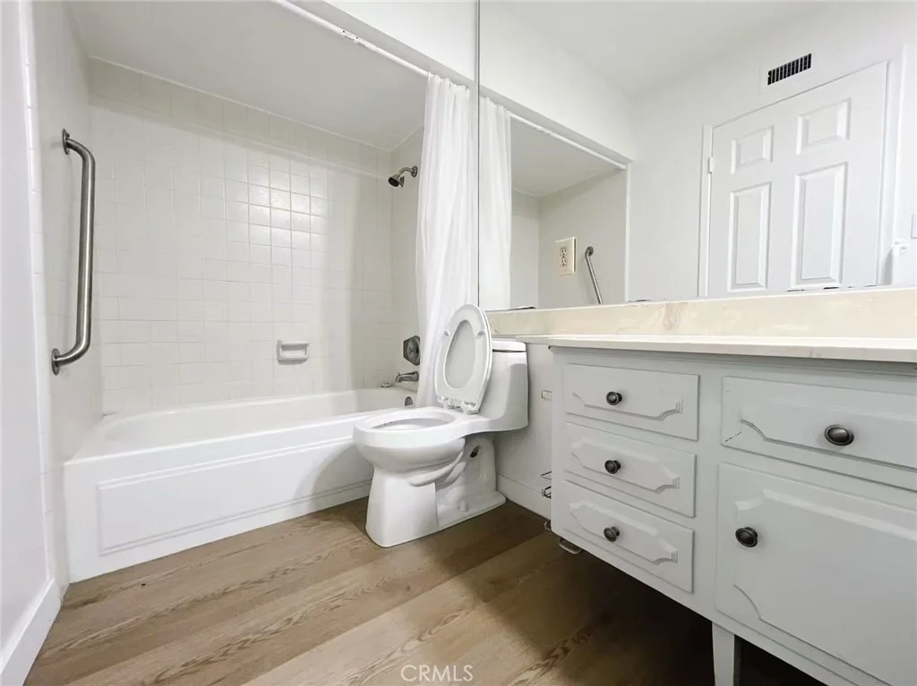 Photo of 2235 Deepgrove
