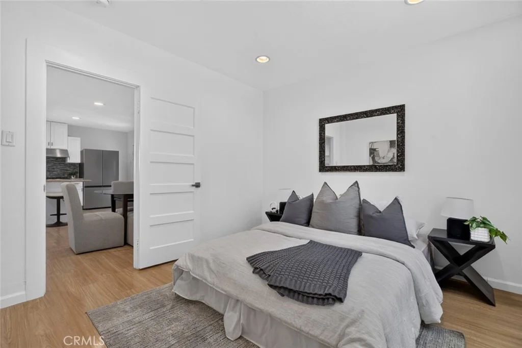 Photo of 528 W Doran