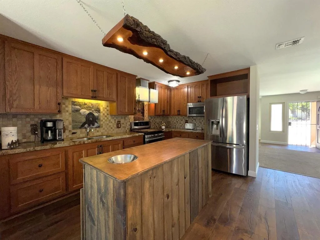 Photo of 12706 Julian Ave
