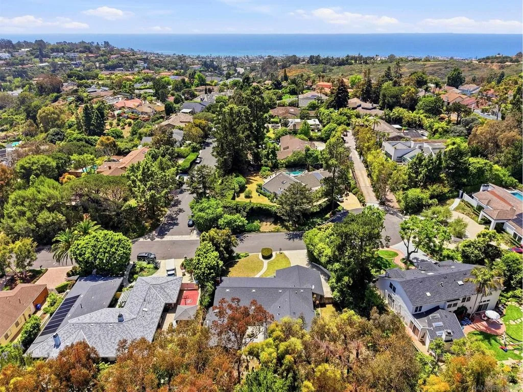 Photo of 6859 Avenida Andorra