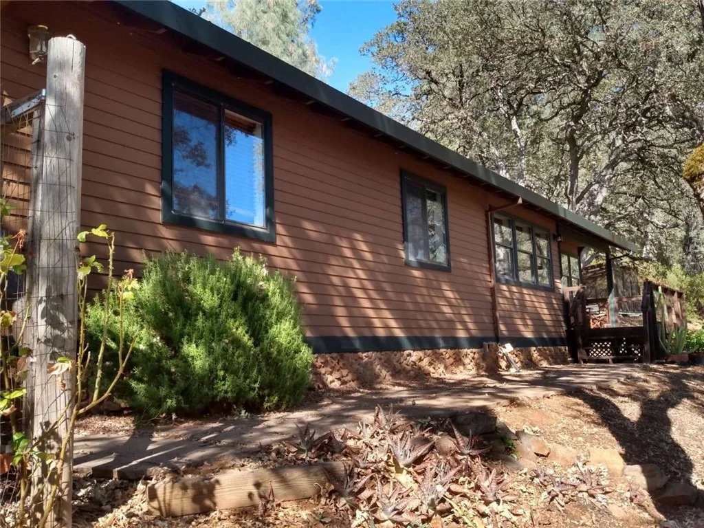 Photo of 16934 Hofacker Lane