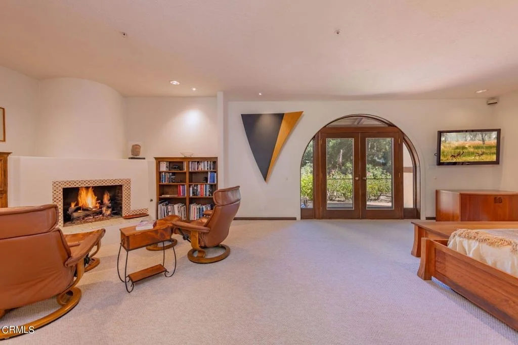 Photo of 10829 10883 Oak Knoll Road