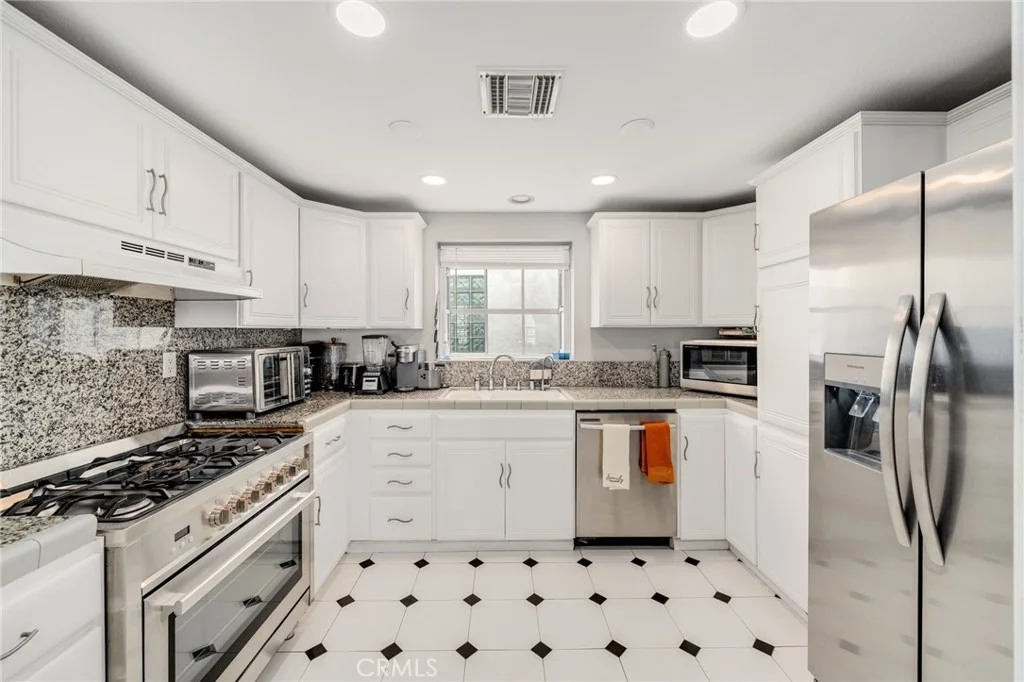 Photo of 6020 Ocean Boulevard