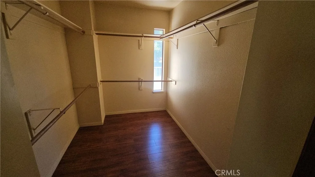 Photo of 2073 Gainsborough