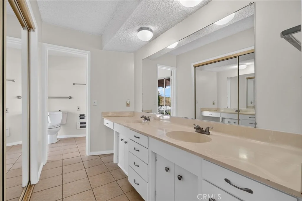 Photo of 2801 E Mission Road