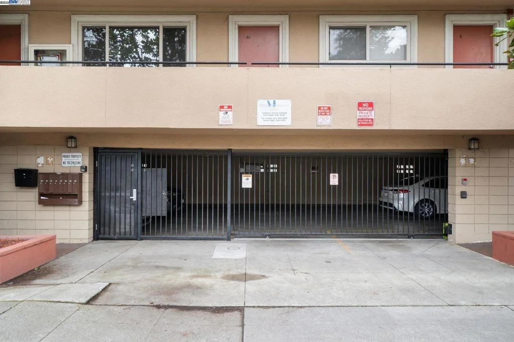 Photo of 1444 Walnut St