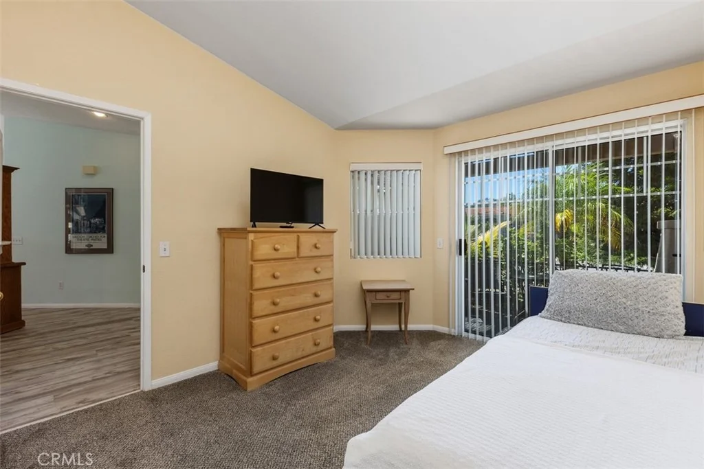Photo of 4933 Lake Shore Court