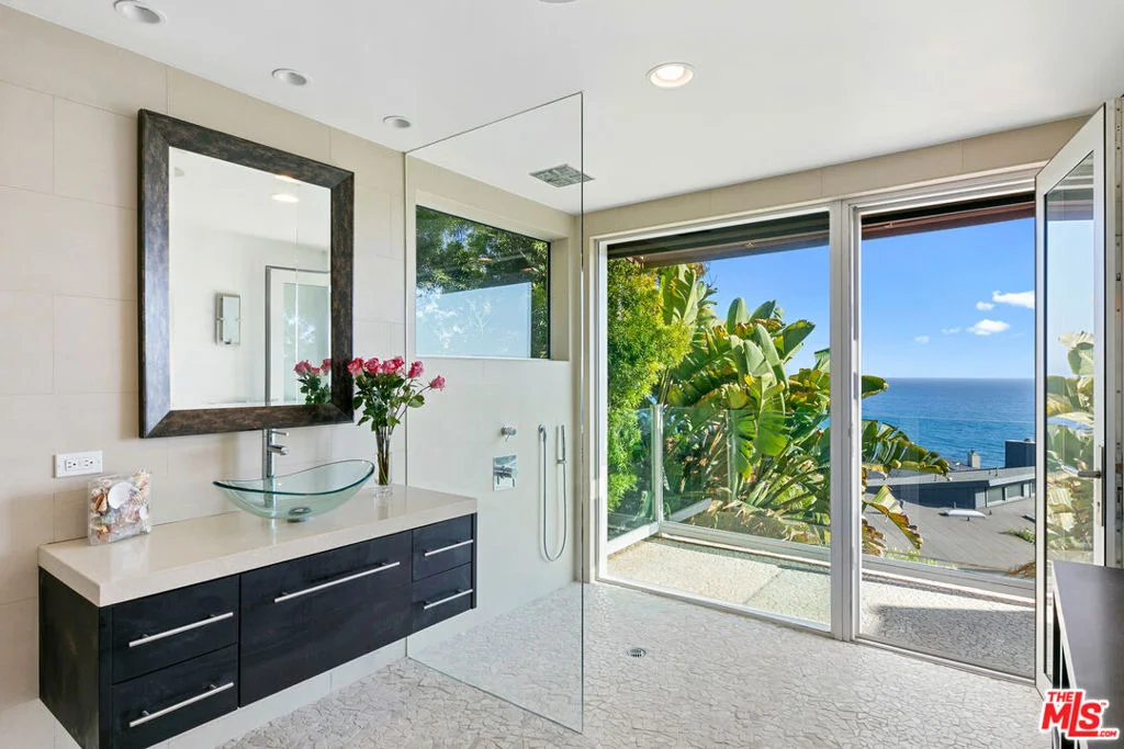 Photo of 31522 Broad Beach Road