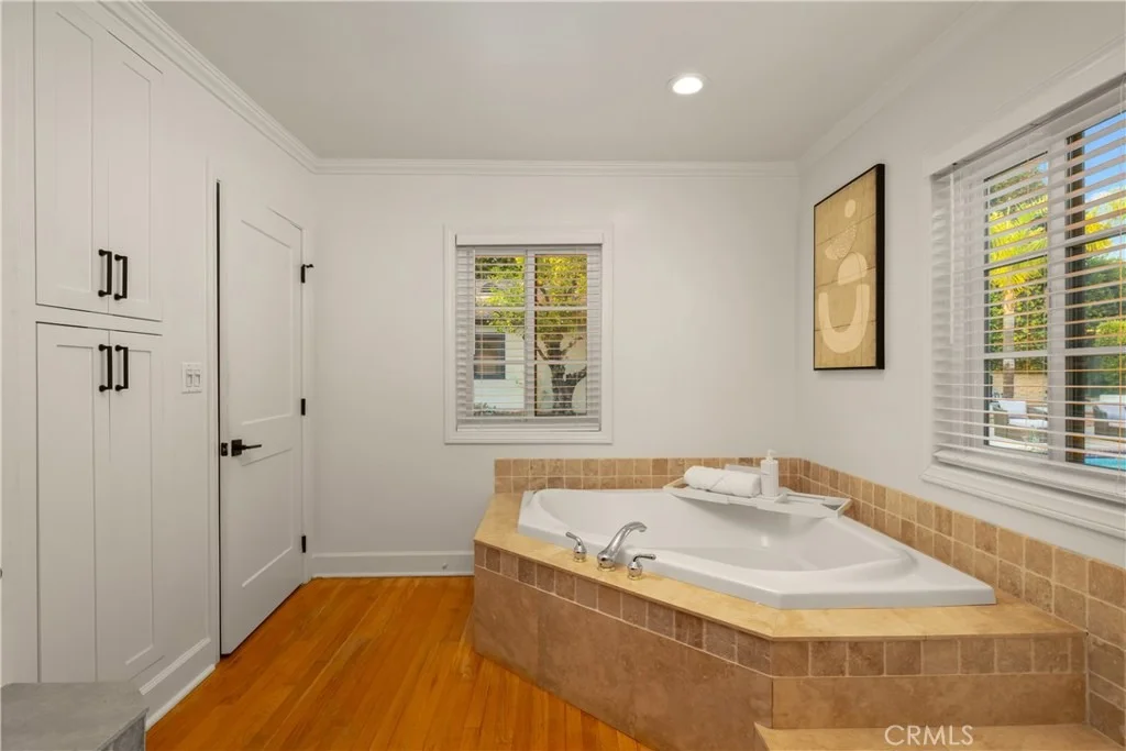 Photo of 302 Highland Place