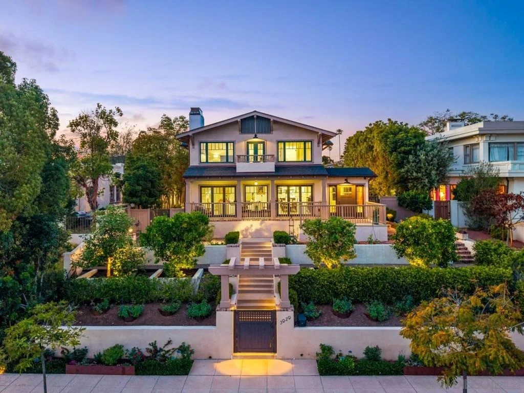 Photo of 3929 Alameda Dr