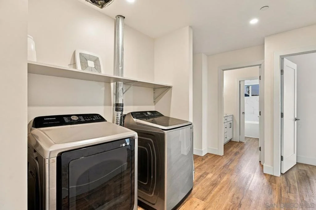 Photo of 770 Delaware