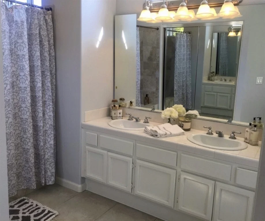 Photo of 4880 Baroque Terrace