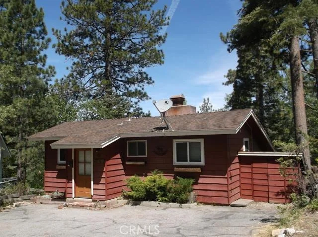 Photo of 32838 Lone Pine Drive