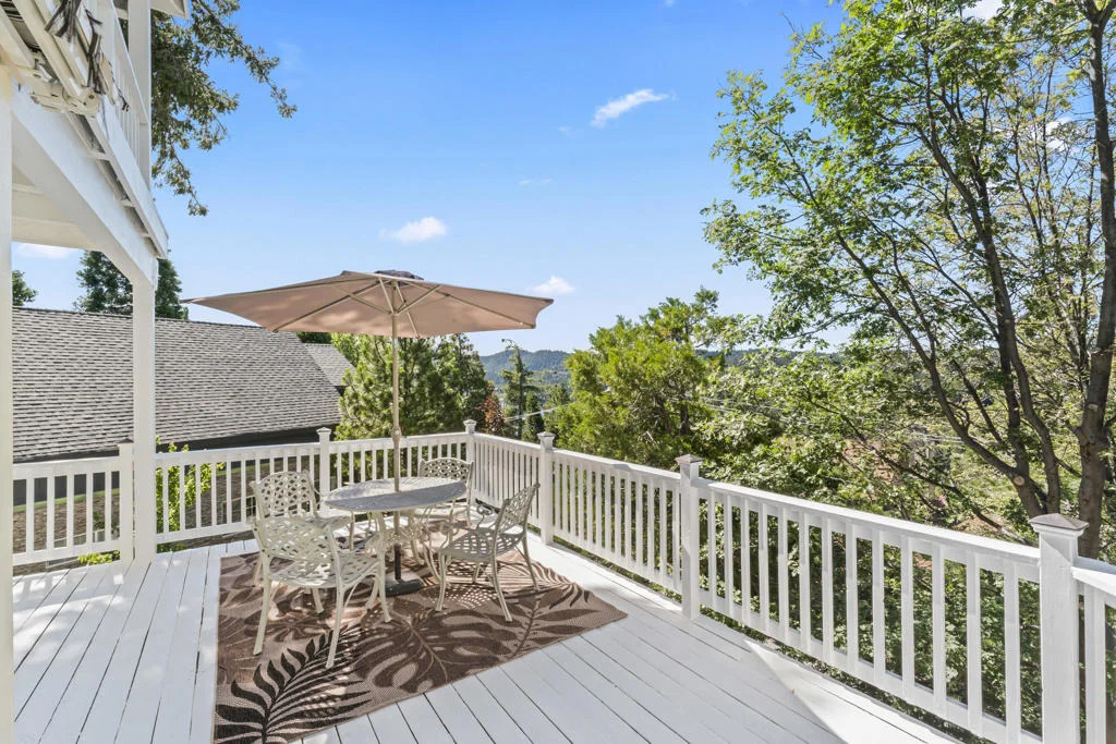 Photo of 692 Zurich Drive