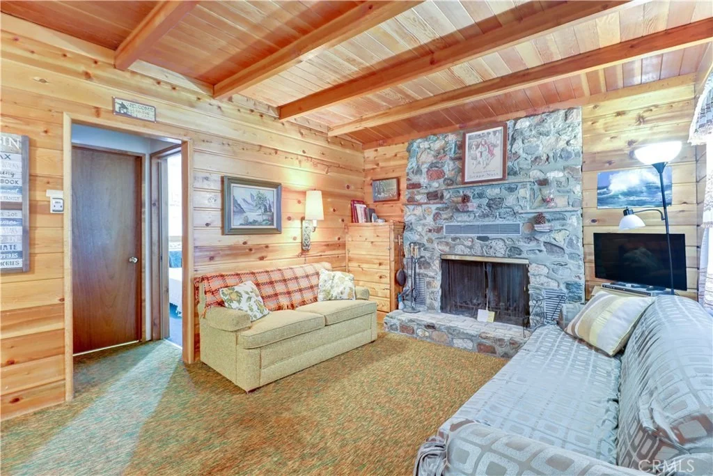 Photo of 1469 Ross