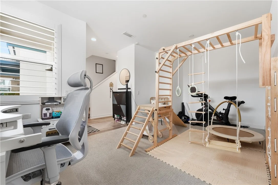 Photo of Unit 708 at 9942 Artesia Boulevard