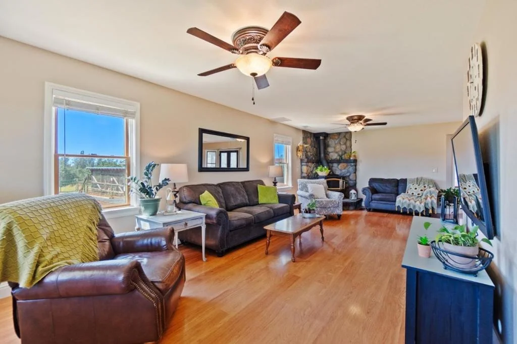 Photo of 17962 Coyote Lane