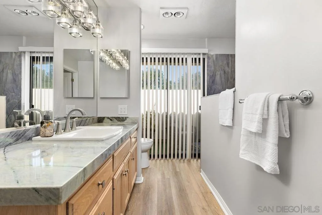 Photo of 3064 Live Oak Park Rd