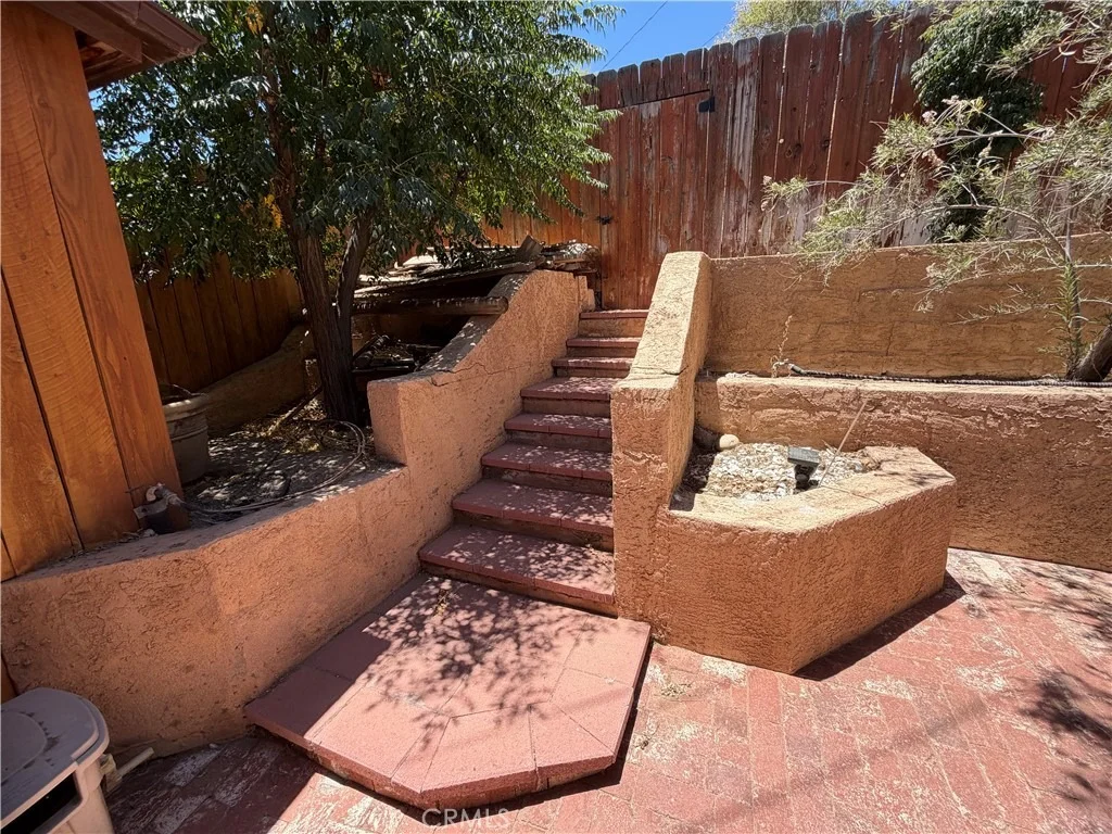 Photo of 650 Yucca Avenue