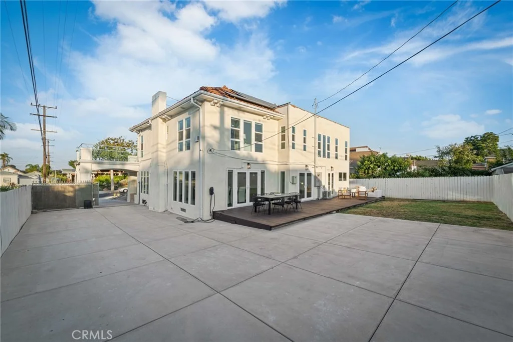 Photo of 5115 West Boulevard