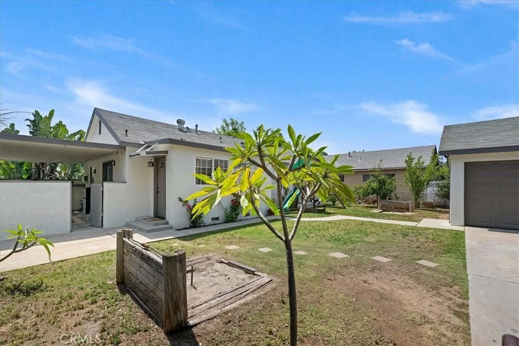 Photo of 5305 Palm