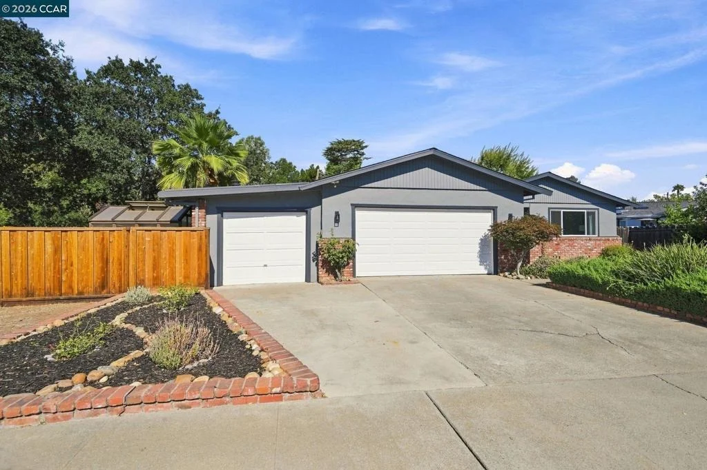 Photo of 1445 Bassett Dr