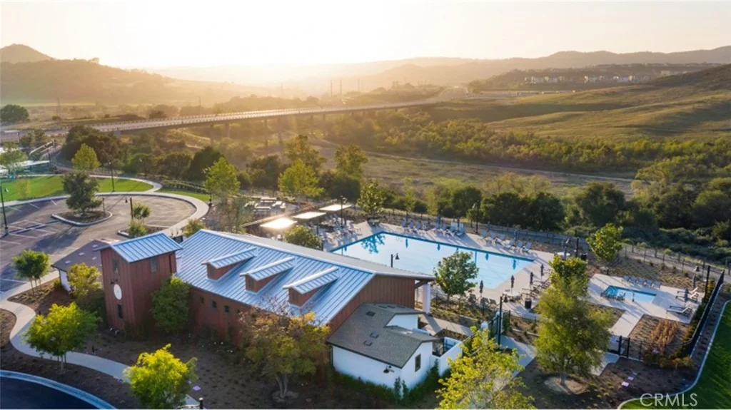 Photo of 855 Spirit Road