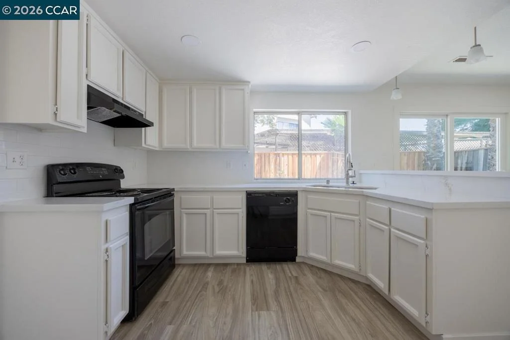 Photo of 4528 Knollpark Cir
