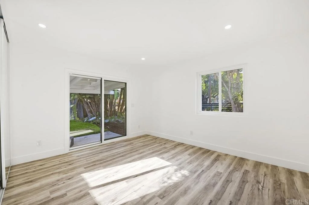 Photo of 2537 Davis Avenue