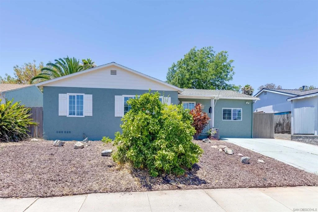 Photo of 760 El Monte Rd