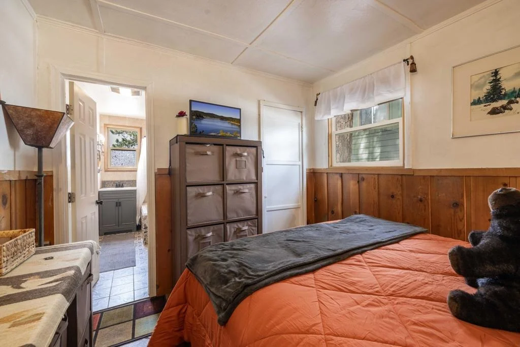 Photo of 40057 Forest Road