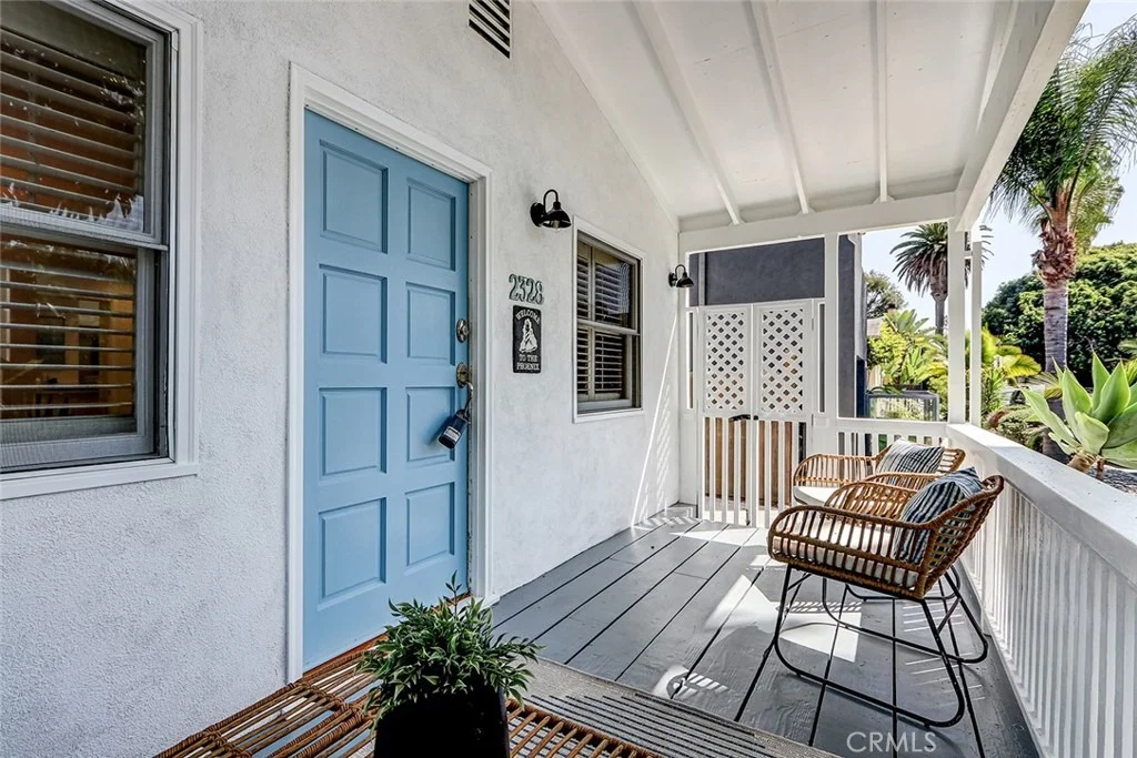 Photo of 2328 Beach Avenue