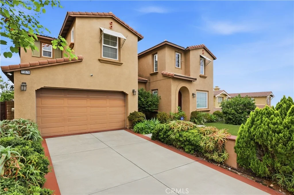 Photo of 15979 Skyridge