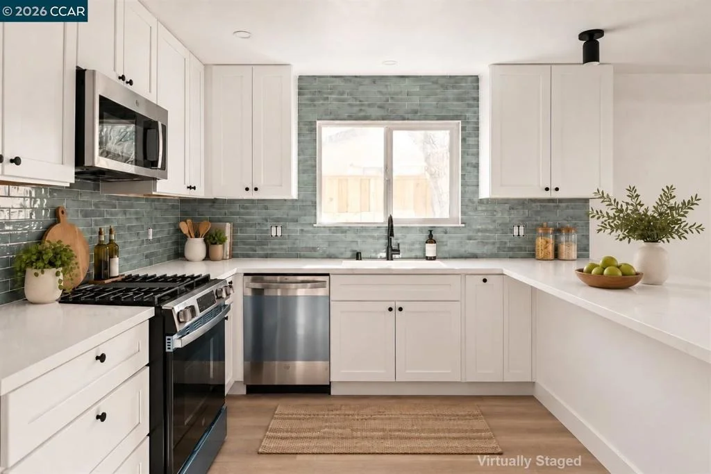 Photo of 26 Polaris Dr