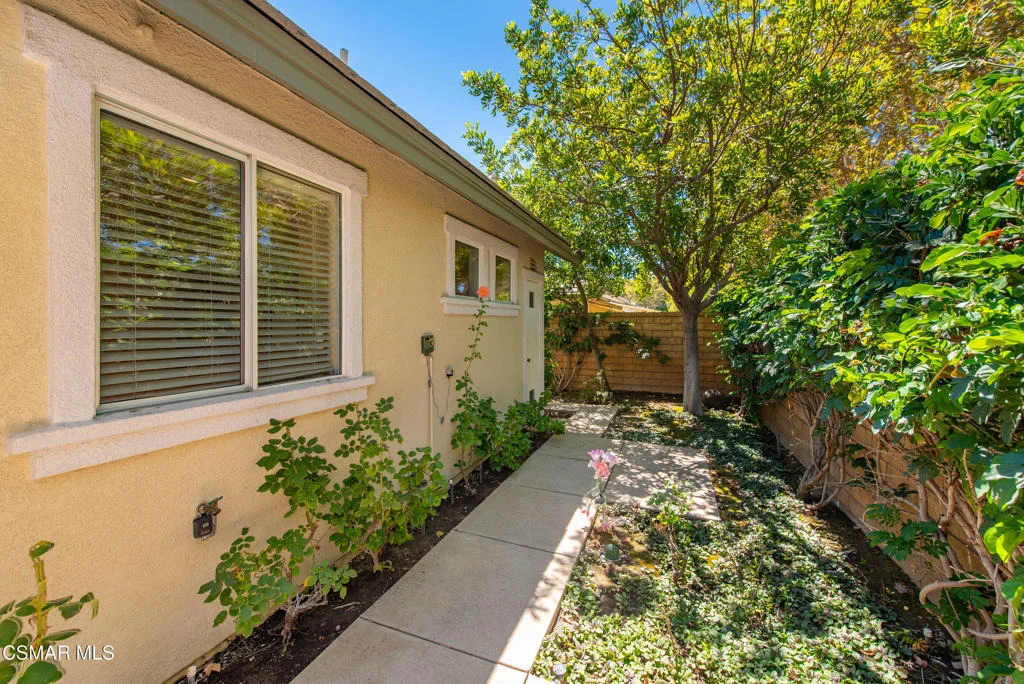 Photo of 2043 Tulip Avenue