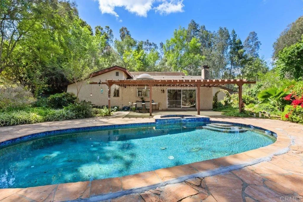 Photo of 29560 Lilac Road