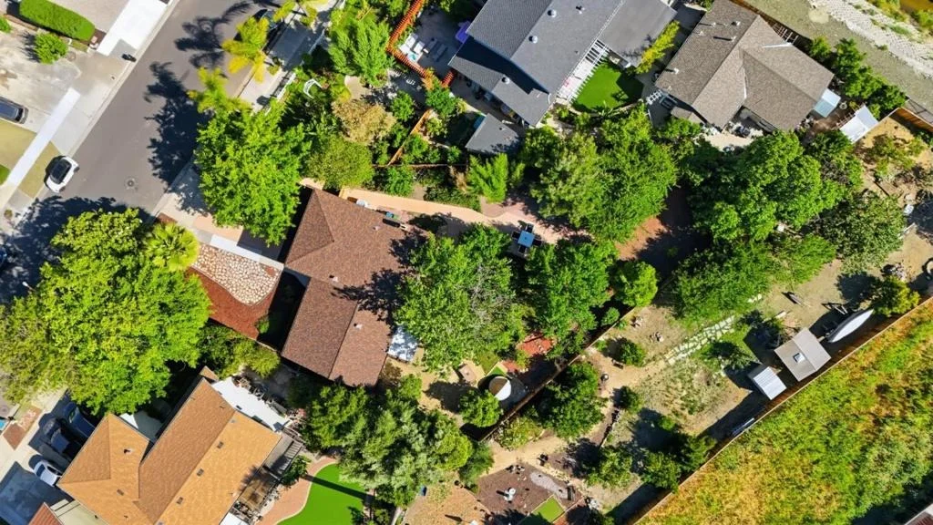 Photo of 469 Royale Park Drive